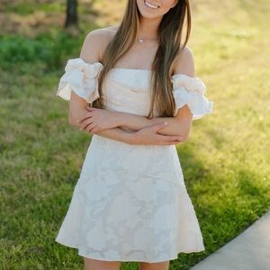 Lulu’s Off Shoulder Homecoming Mini Dress Size XSmall
